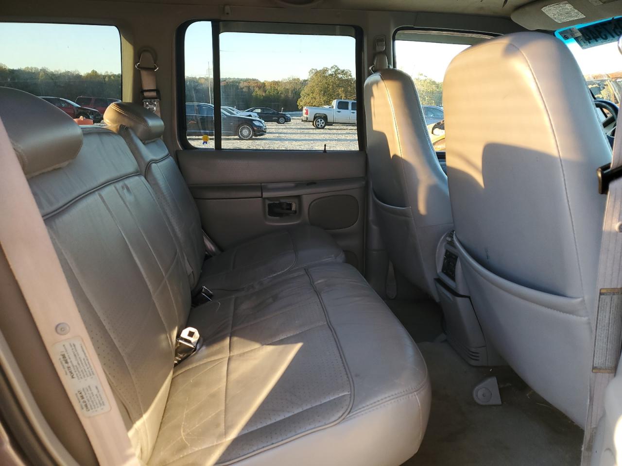 1997 Ford Explorer - Image 11