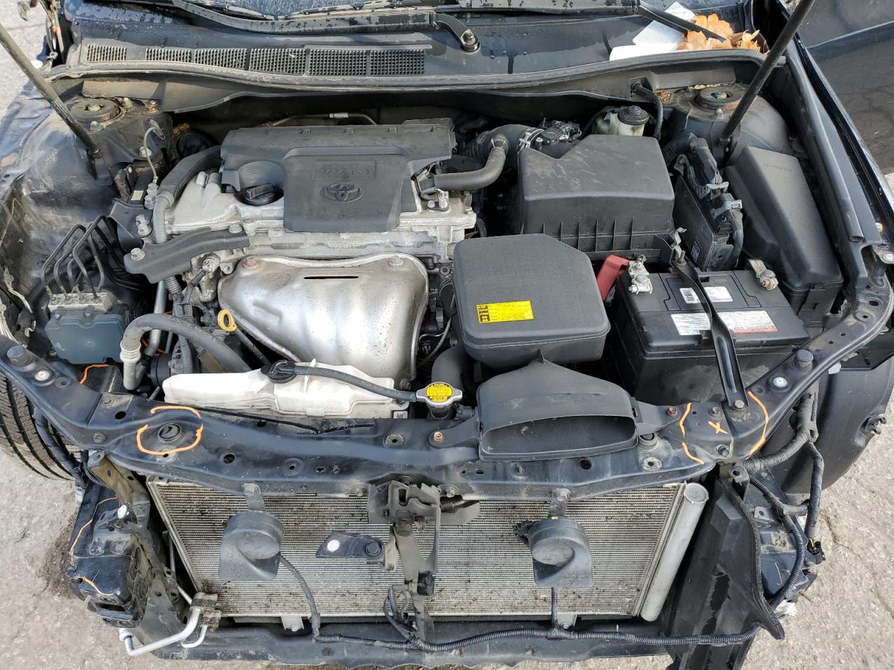 2015 Toyota Camry - Image 12