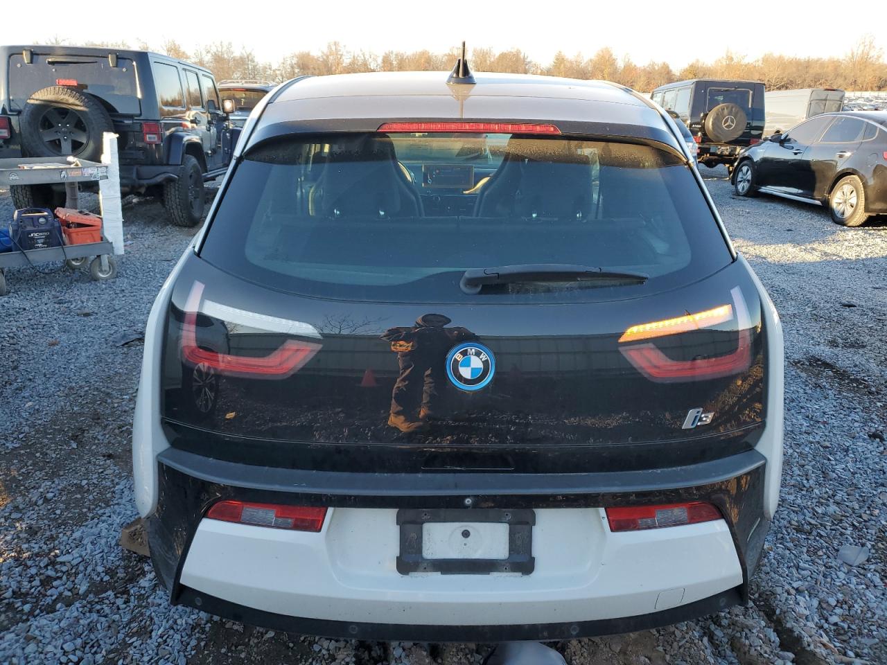 2016 BMW i3 - Image 6