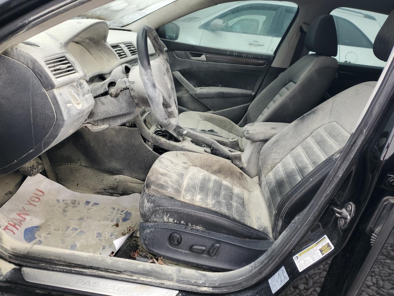 2014 Volkswagen Passat - Image 7