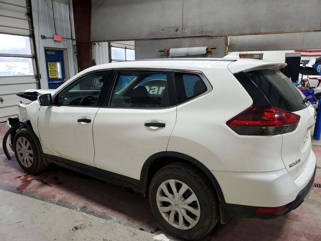 2020 Nissan Rogue - Image 2