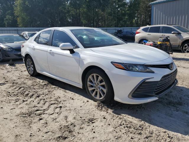  TOYOTA CAMRY 2021 White