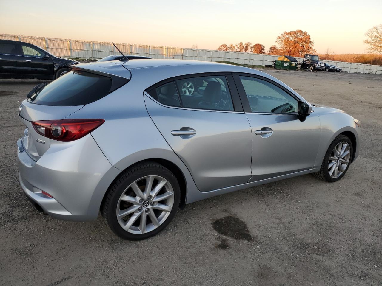 2017 Mazda 3 - Image 3