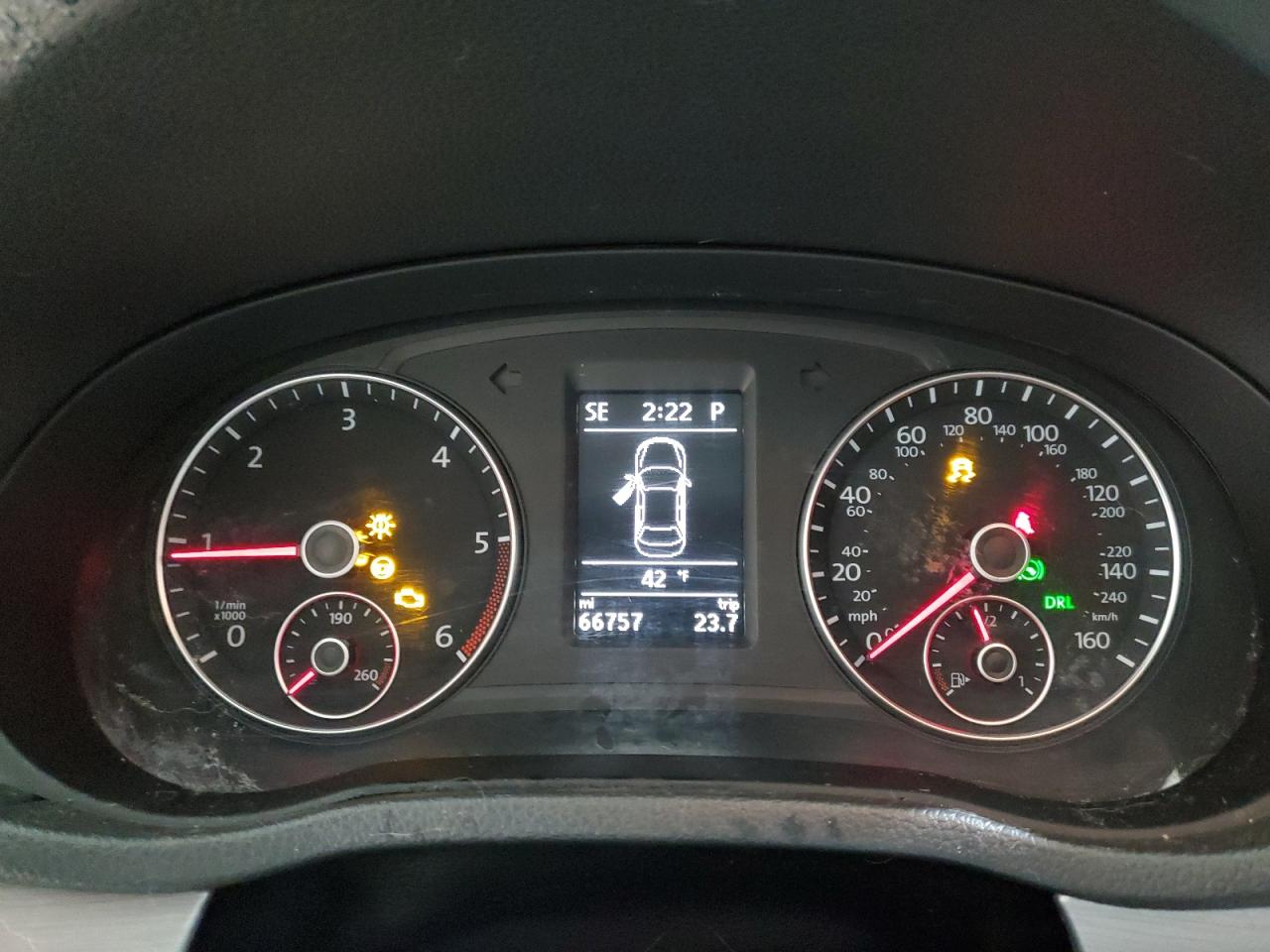2014 Volkswagen Passat - Image 9