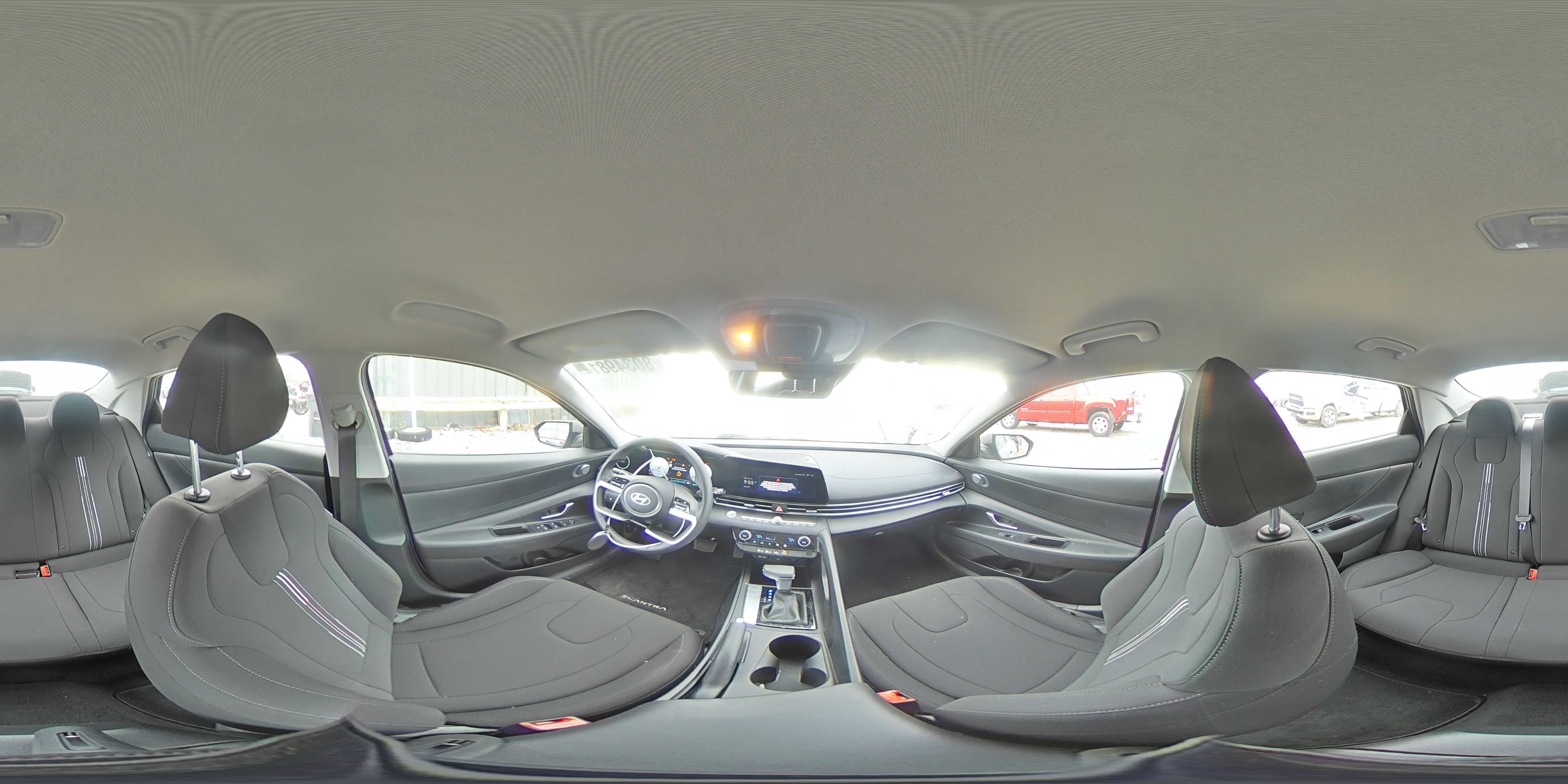 2024 Hyundai Elantra - Image 13
