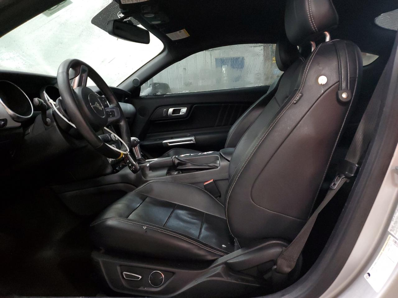 2015 Ford Mustang - Image 7