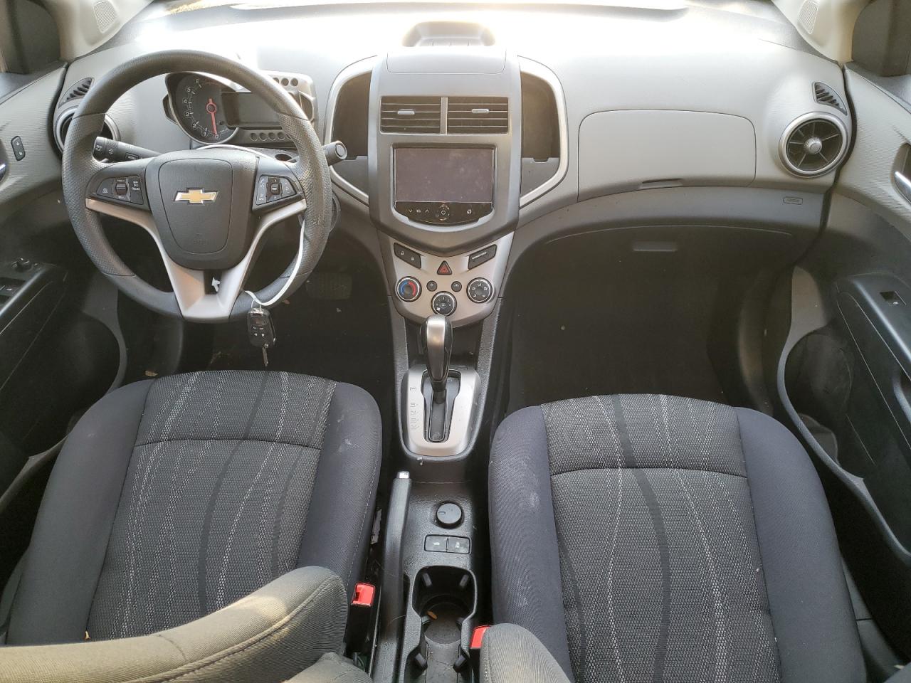 2016 Chevrolet Sonic - Image 8