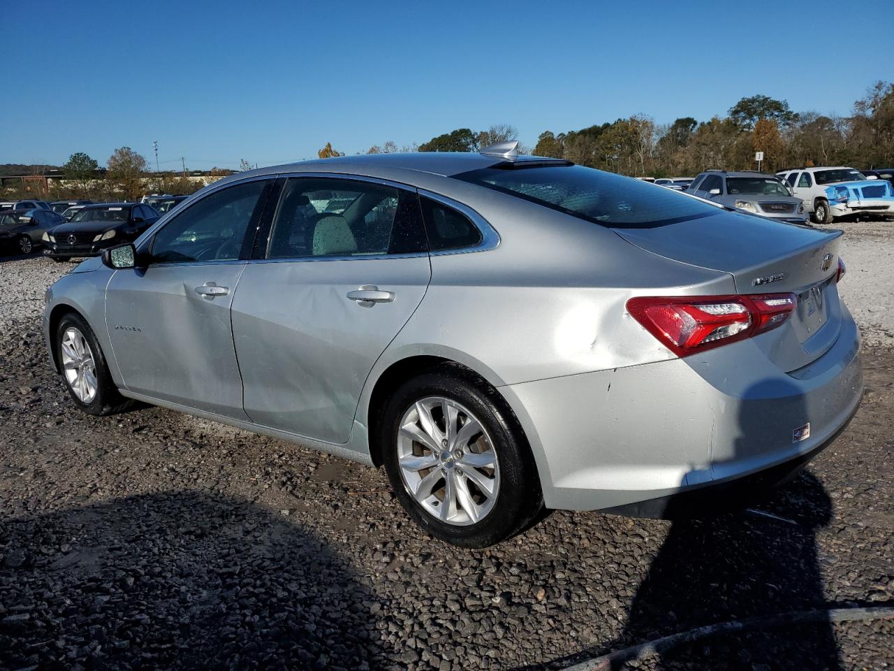 2020 Chevrolet Malibu - Image 2