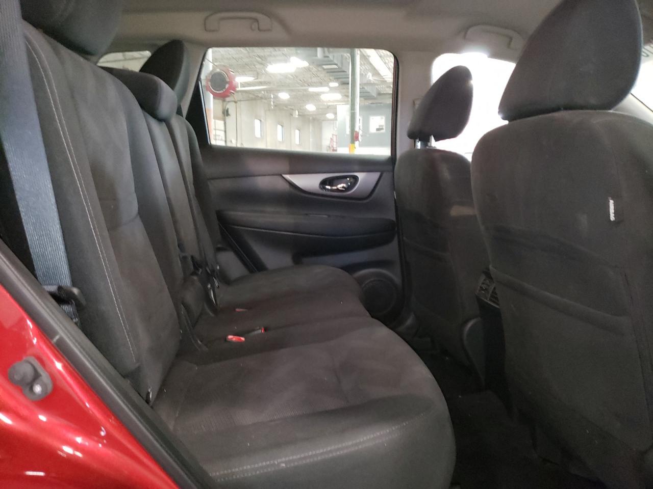 2016 Nissan Rogue - Image 11