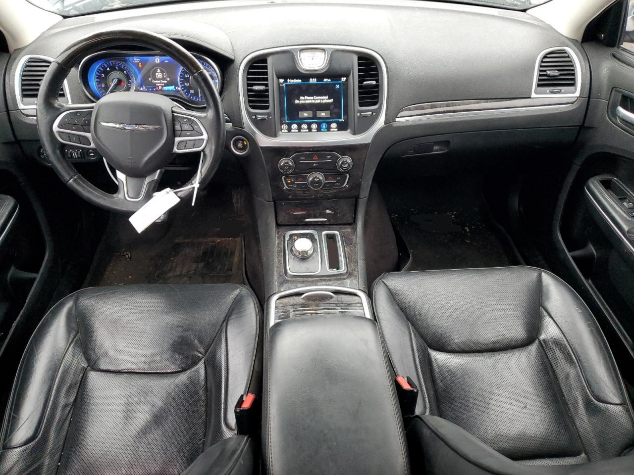 2018 Chrysler 300 - Image 8