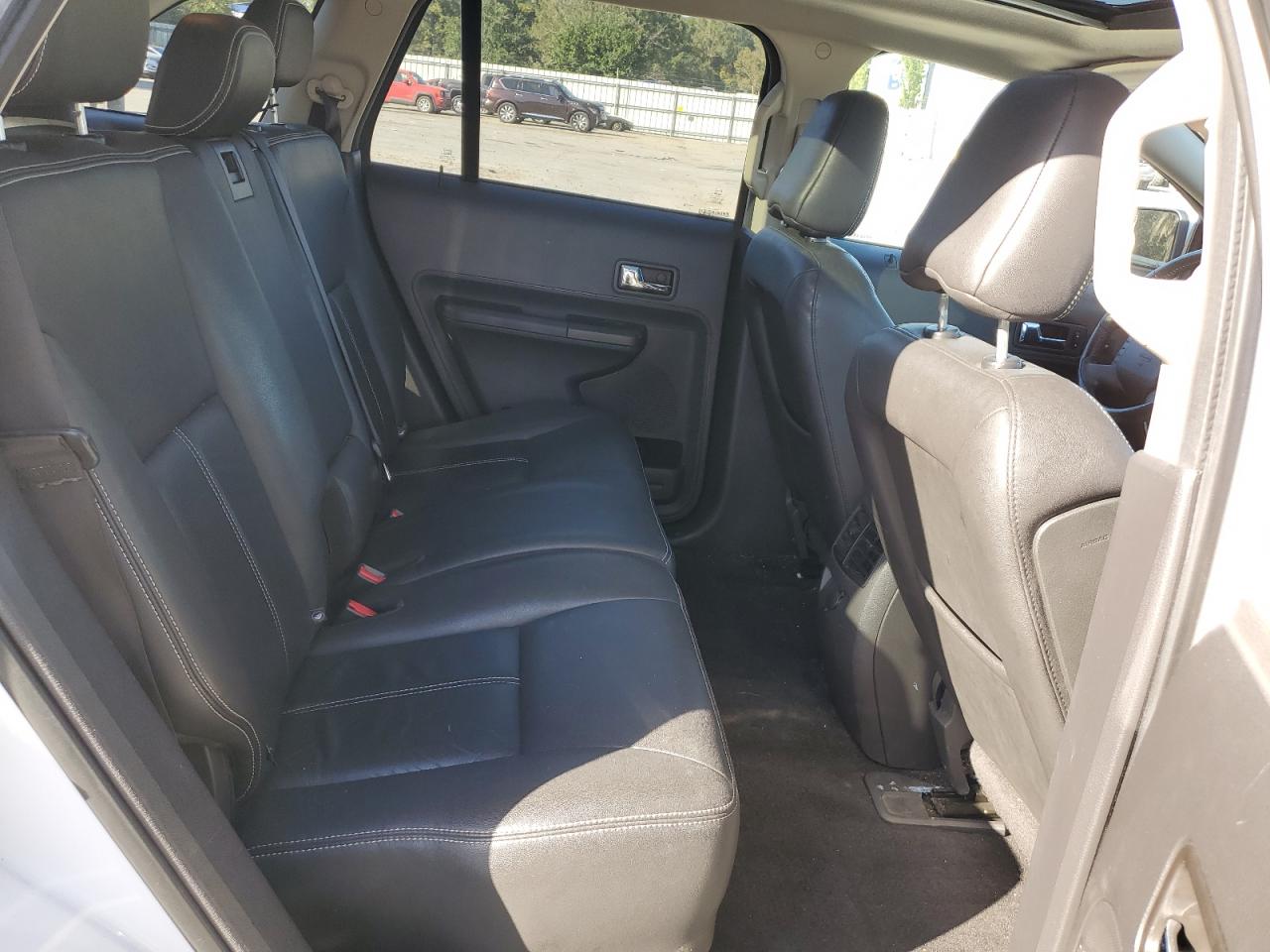 2010 Ford Edge - Image 12