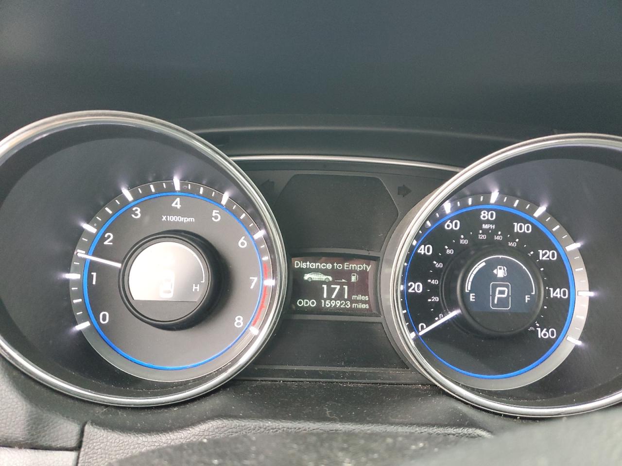 2014 Hyundai Sonata - Image 9