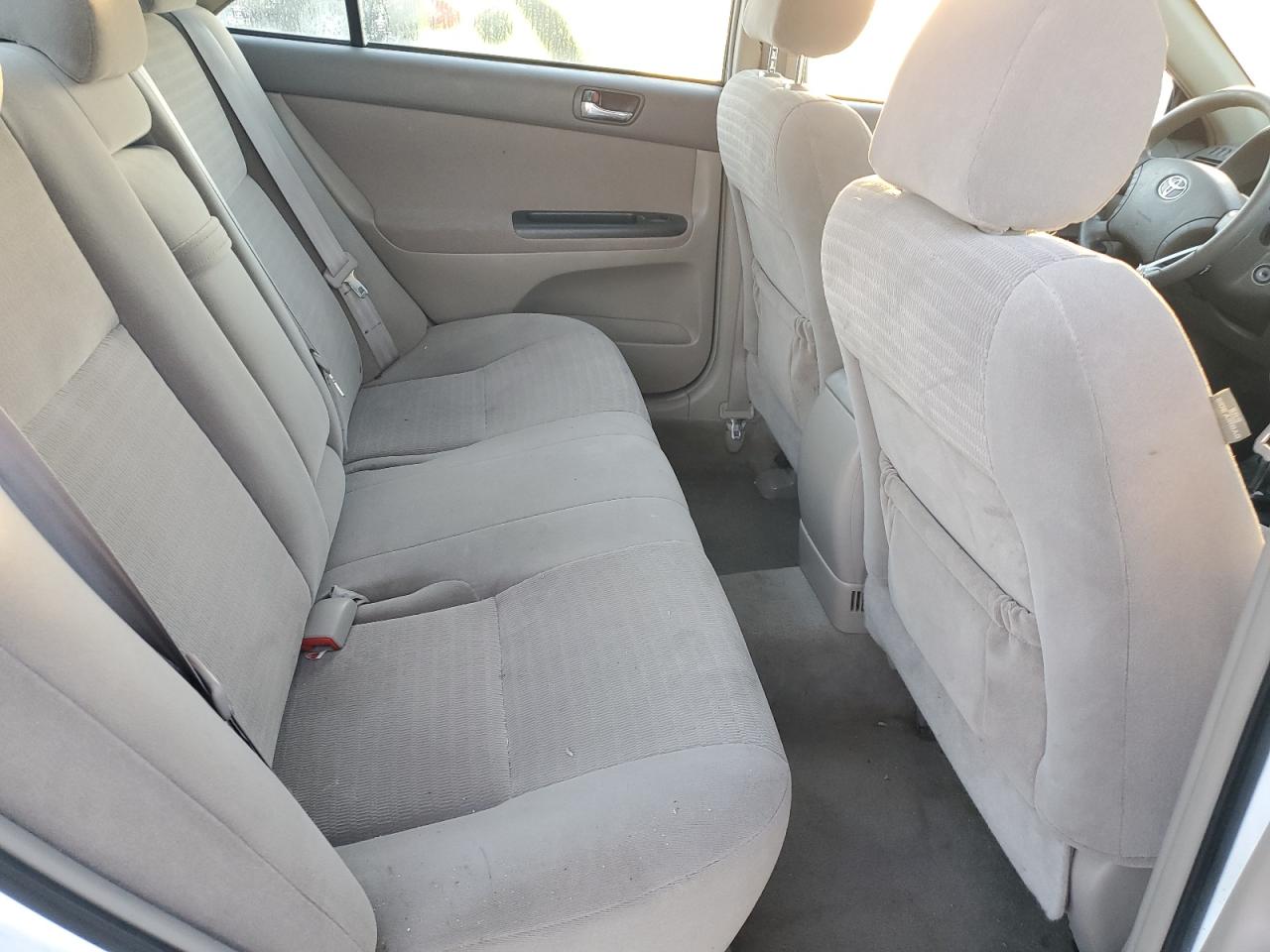 2006 Toyota Camry - Image 10