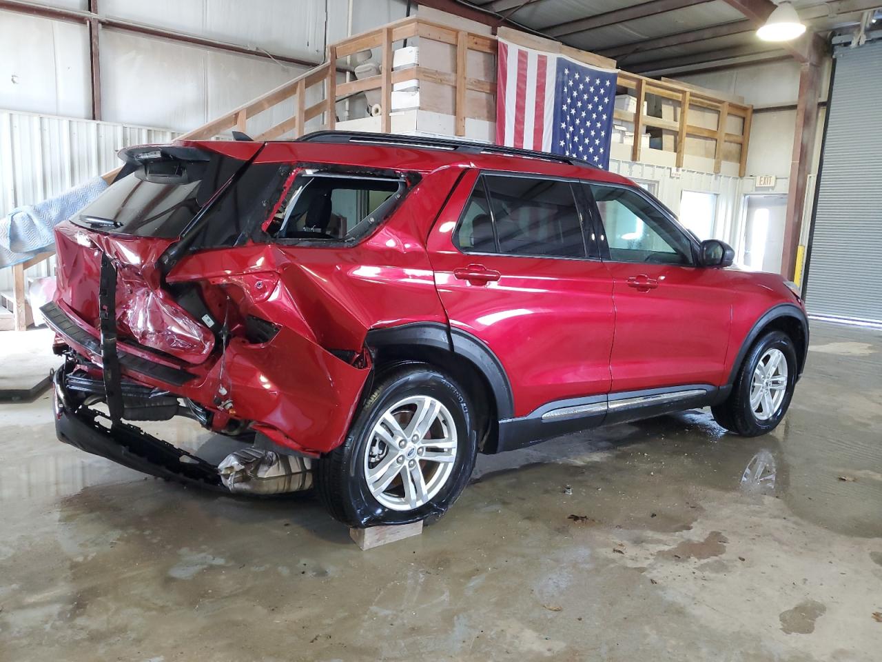 2023 Ford Explorer - Image 3