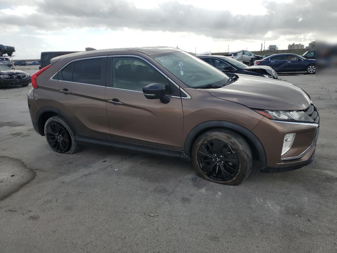 2019 Mitsubishi Eclipse - Image 4