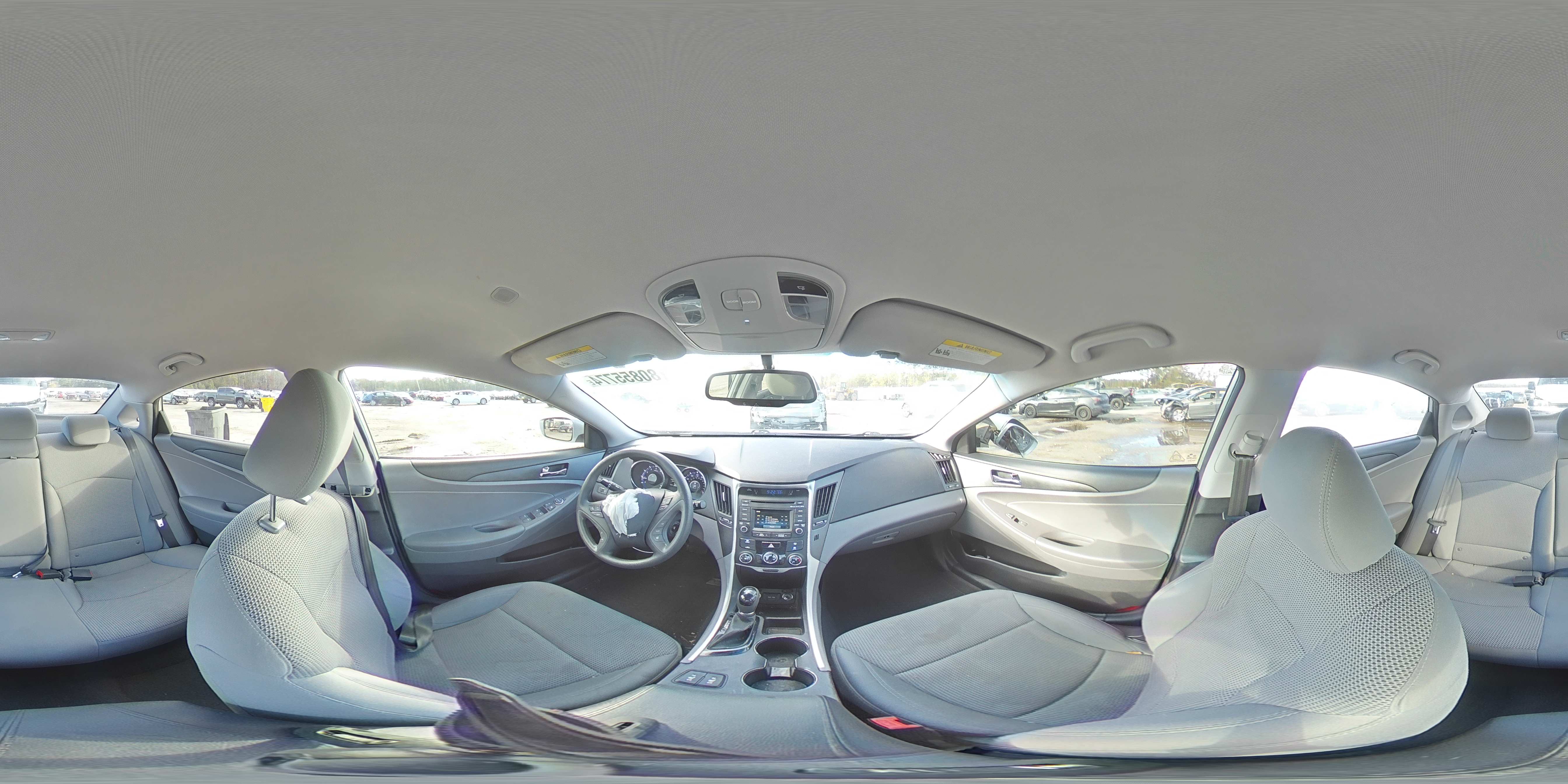 2014 Hyundai Sonata - Image 12