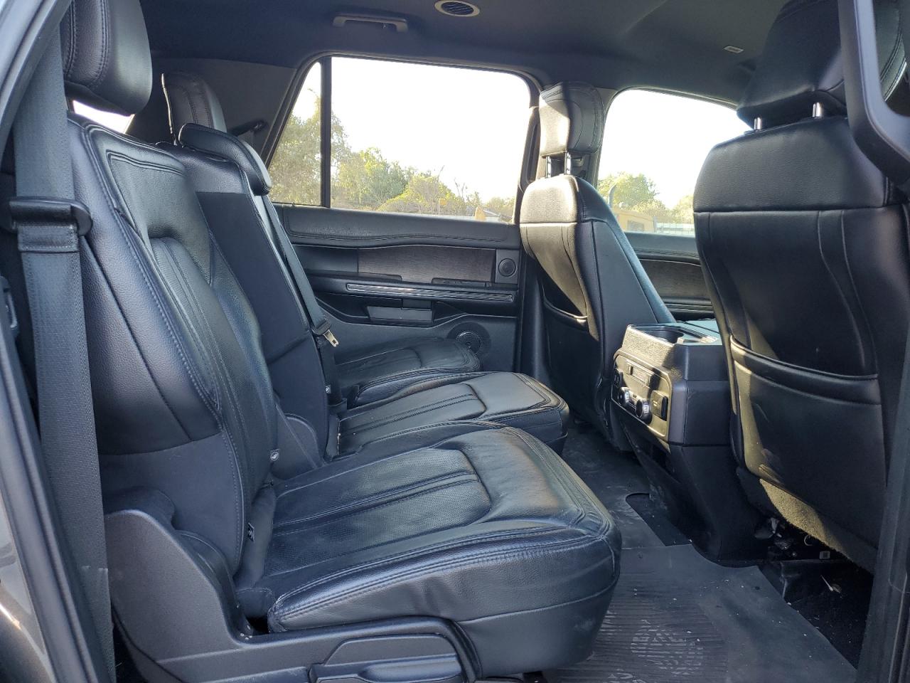 2019 Ford Expedition - Image 11