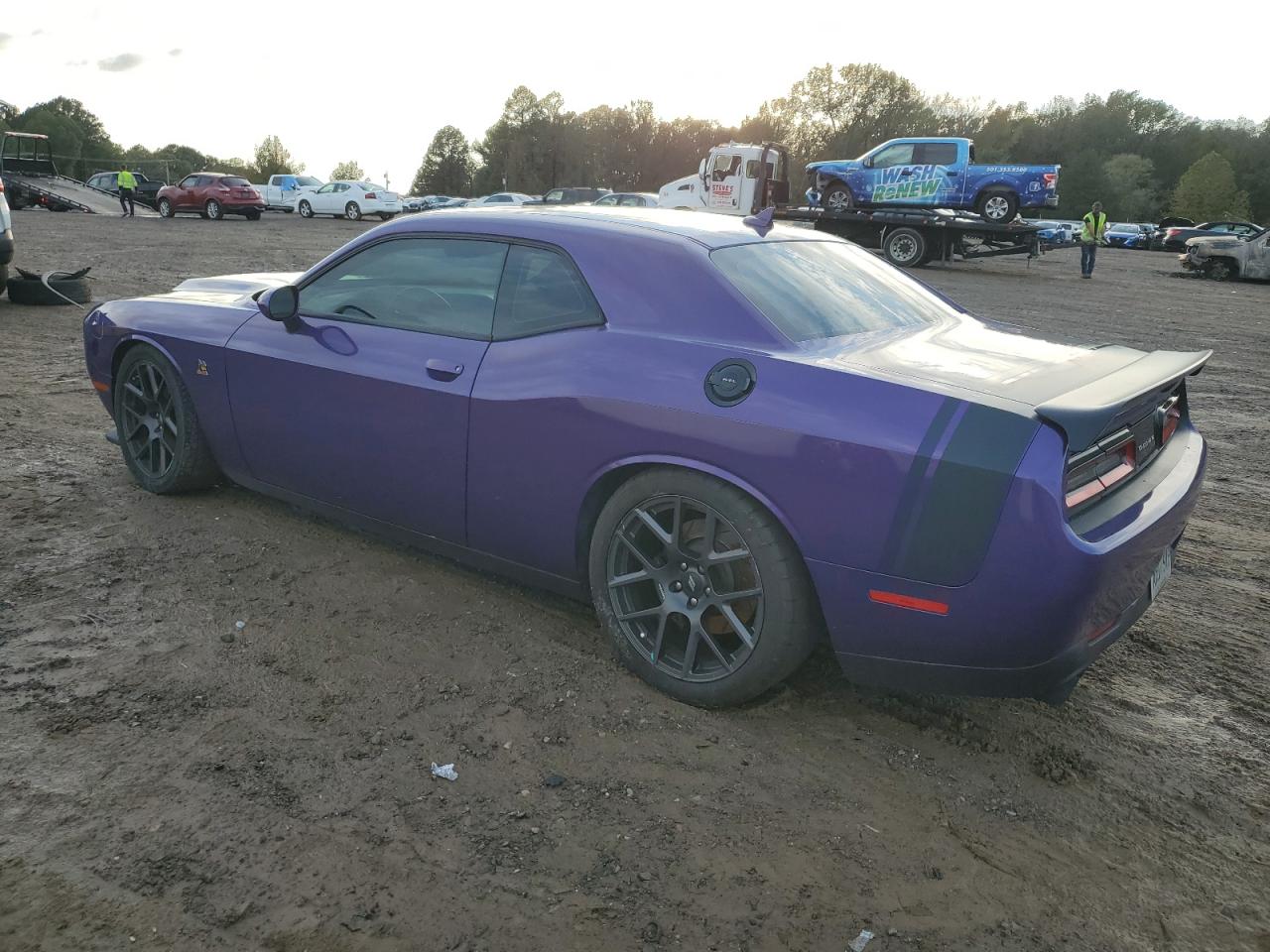 2016 Dodge Challenger - Image 2