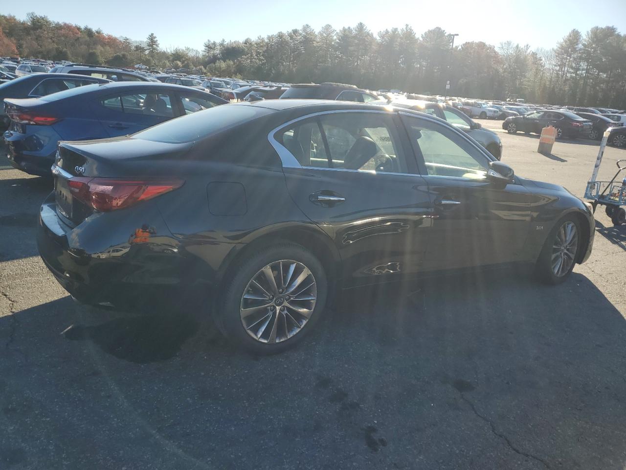 2018 Infiniti Q50 - Image 3