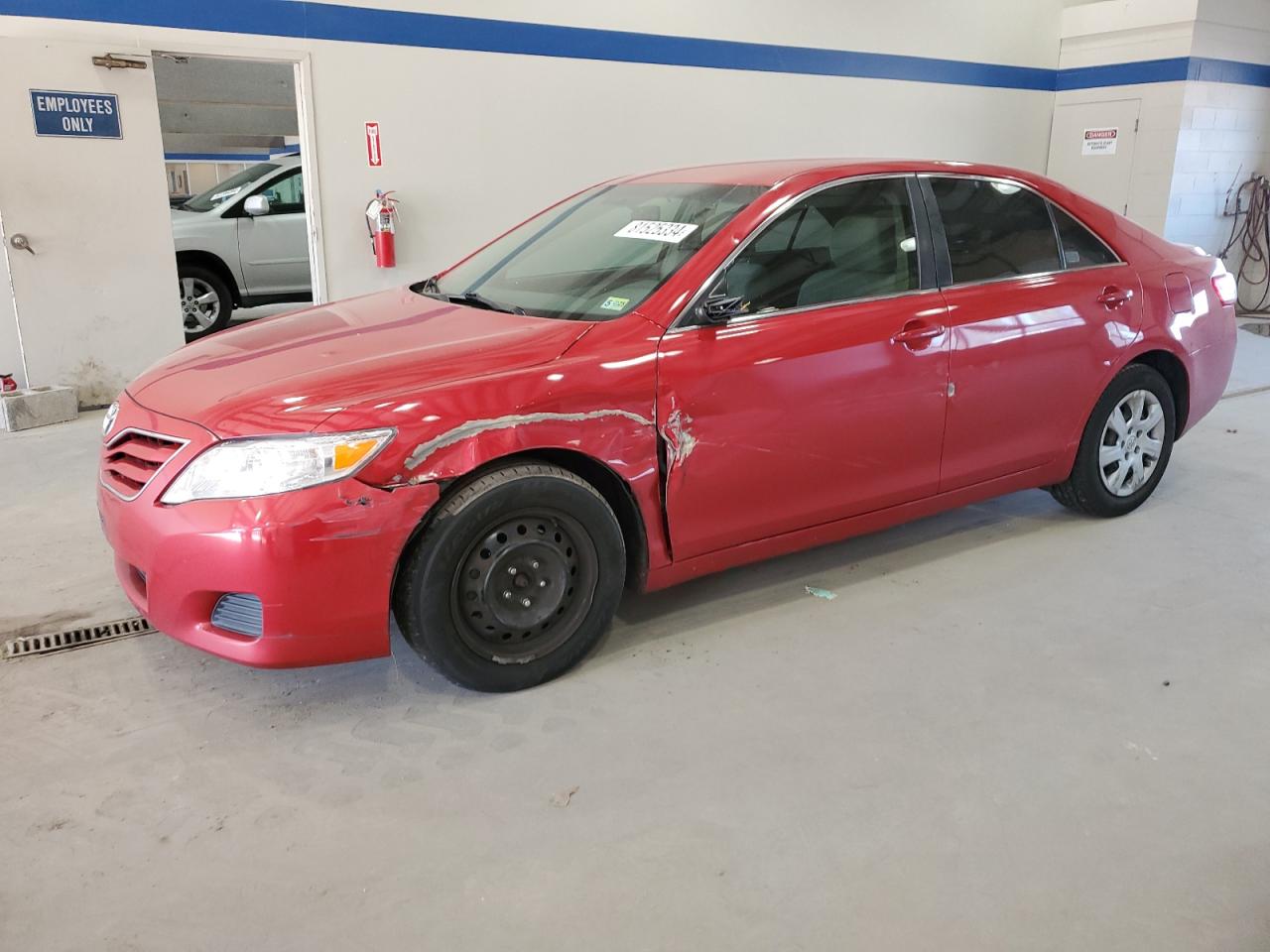 2011 Toyota Camry Base VIN: 4T1BF3EK7BU185304 Lot: 81525334