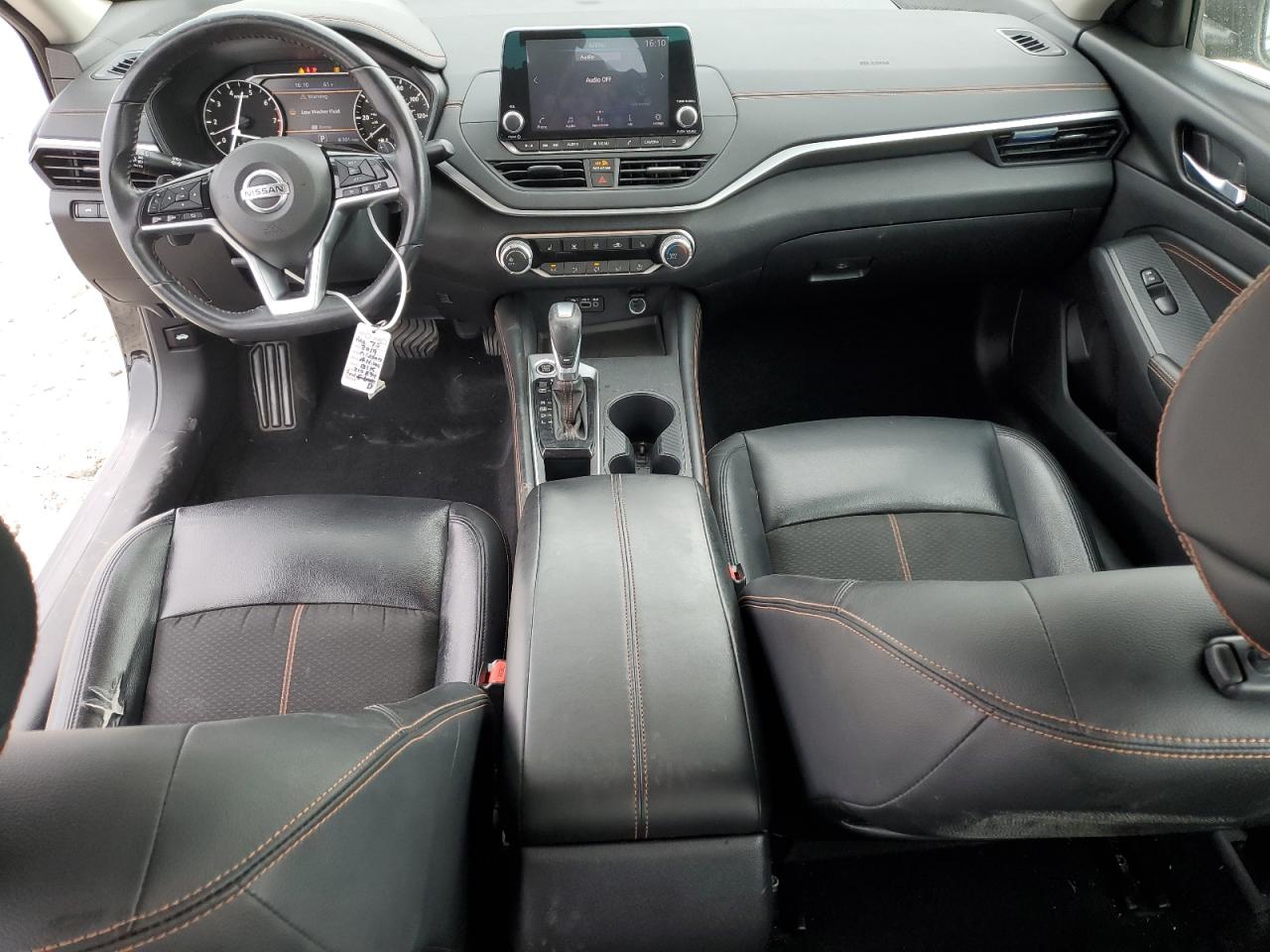 2019 Nissan Altima - Image 8