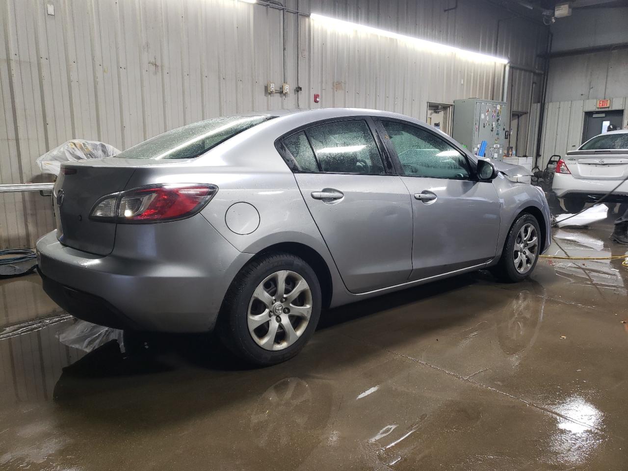 2011 Mazda 3 - Image 3