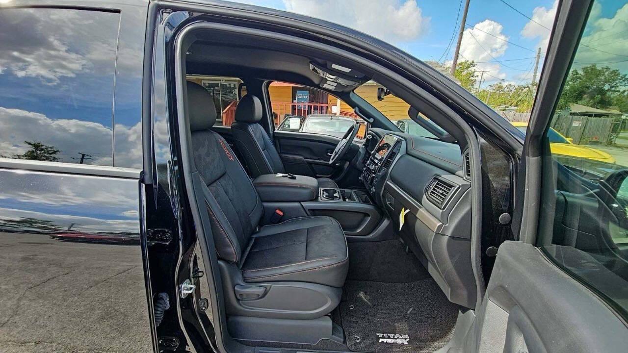 2024 Nissan Titan - Image 11