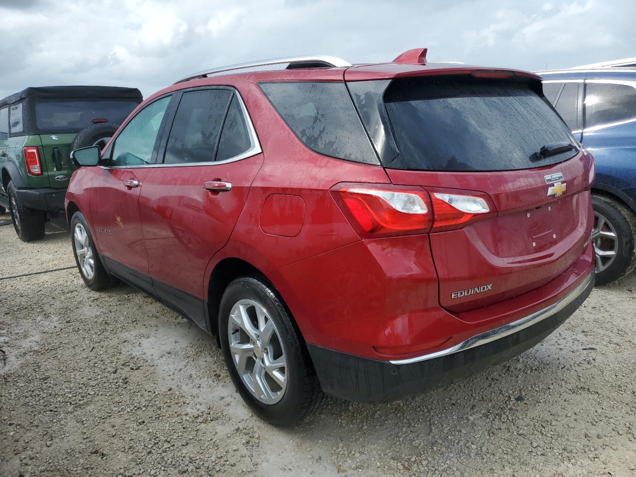 2018 Chevrolet Equinox - Image 2