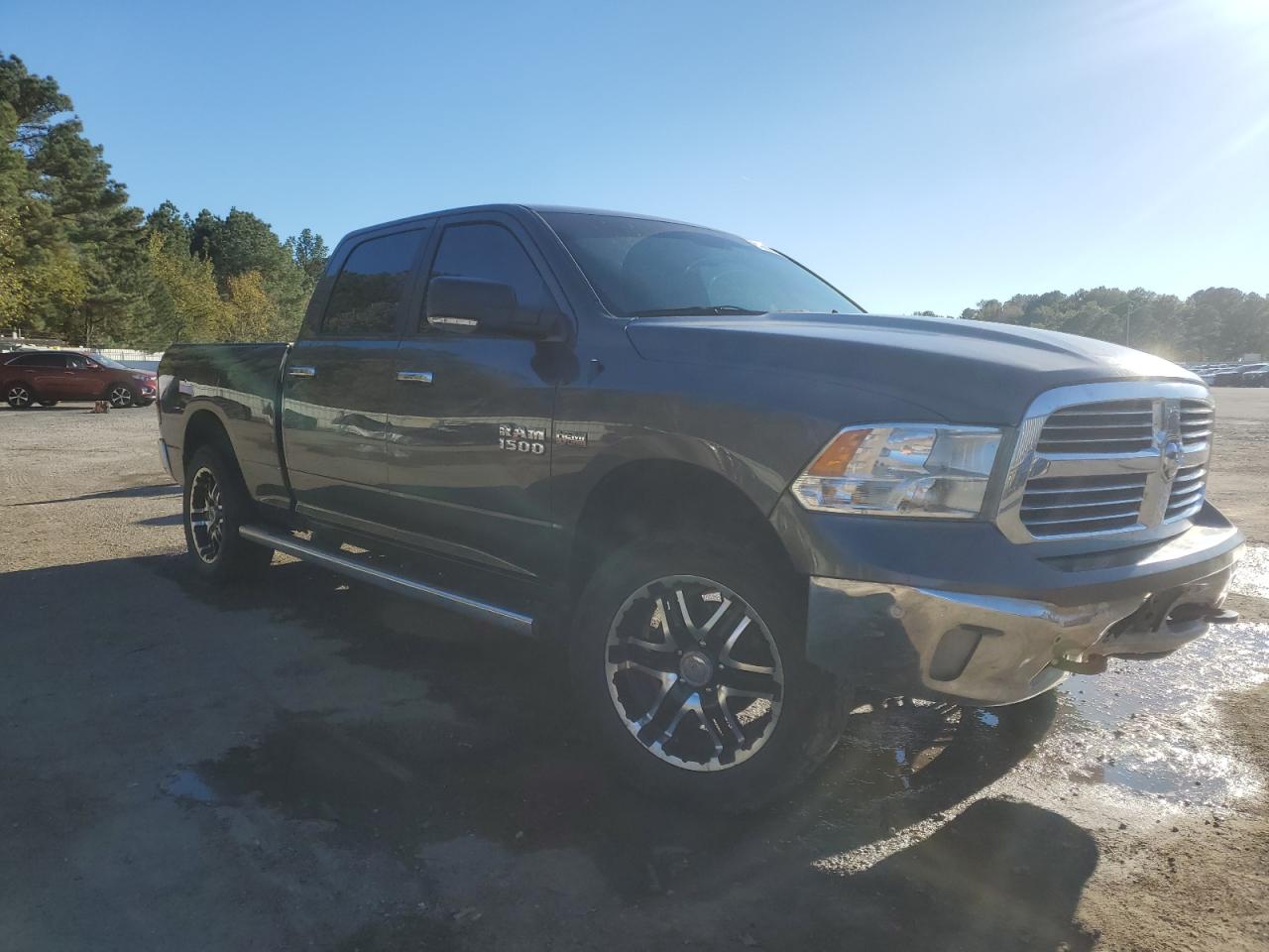2016 RAM 1500 - Image 4