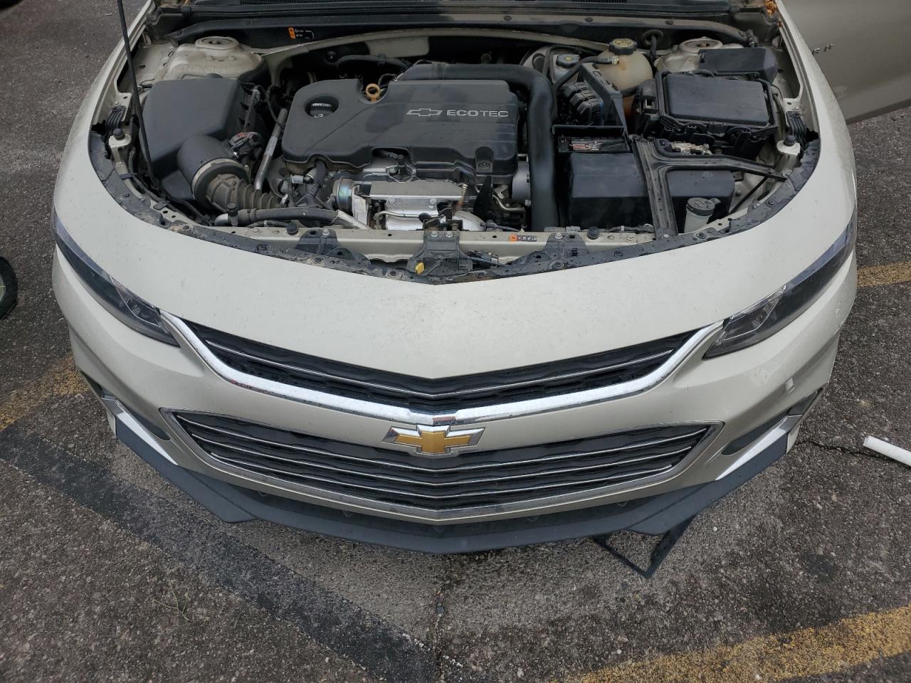 2016 Chevrolet Malibu - Image 11
