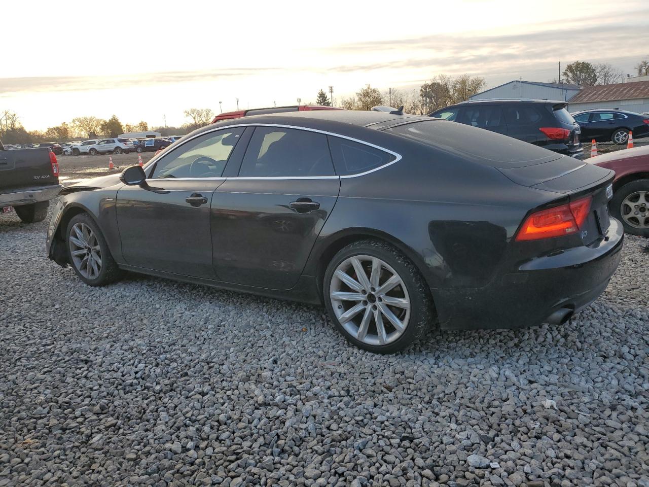 VIN WAUYGAFC7DN063799 2013 AUDI A7 no.2