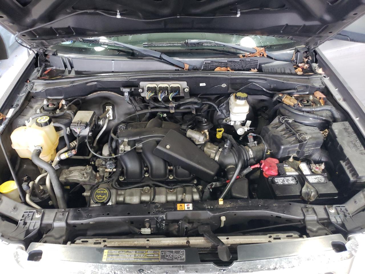 2008 Ford Escape - Image 12