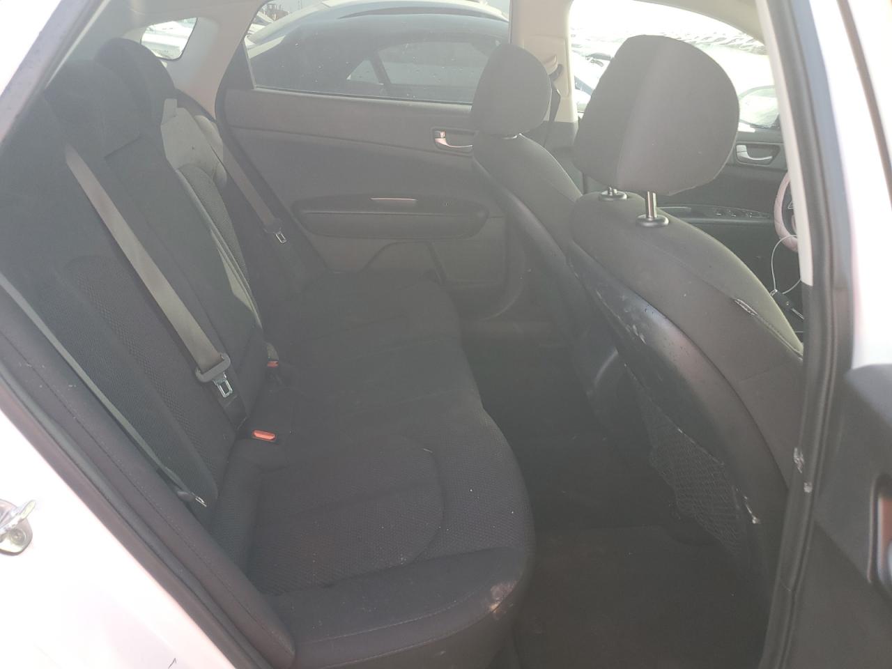 2019 Kia Optima - Image 10
