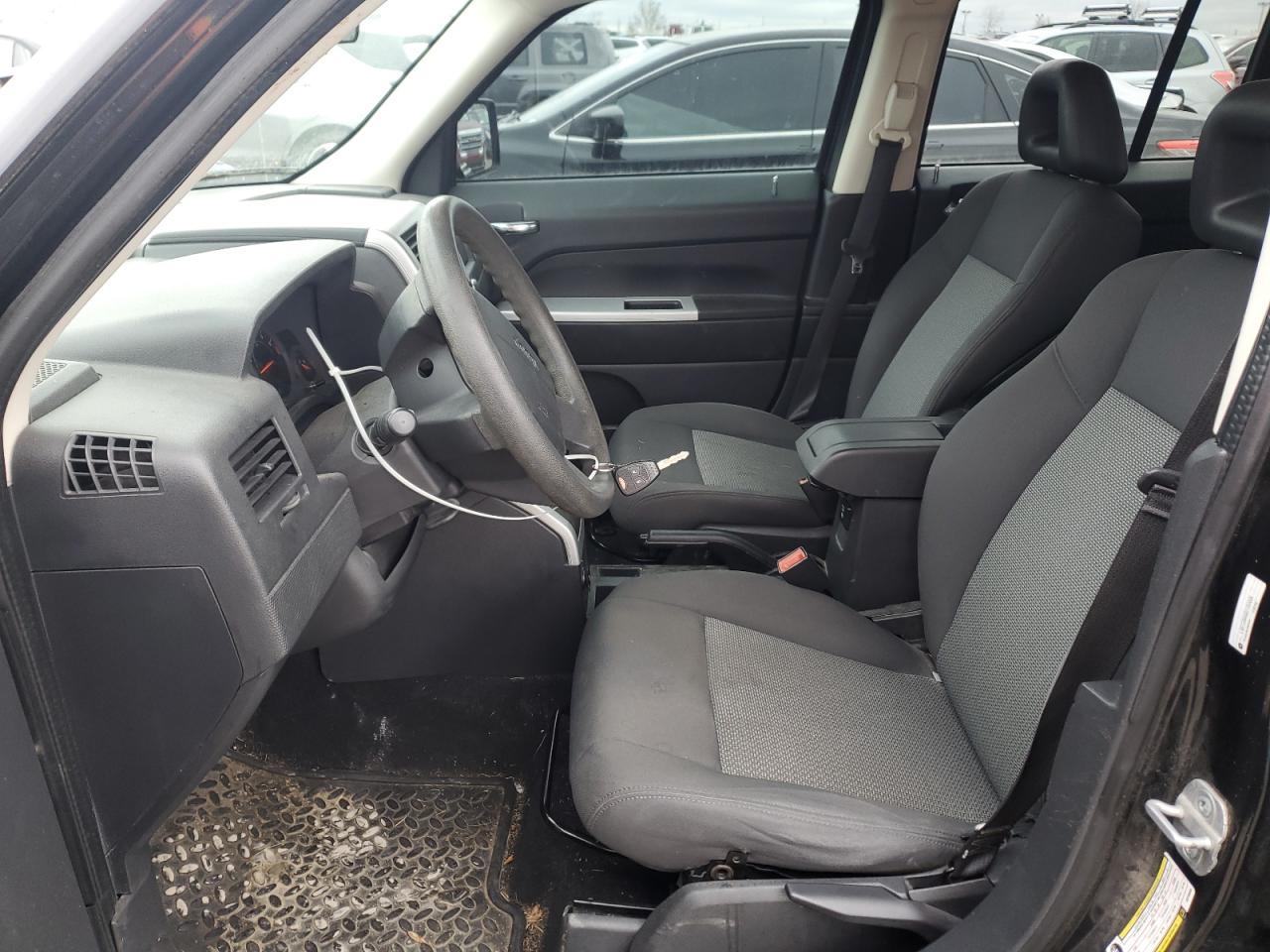 2008 Jeep Liberty (Patriot) - Image 7