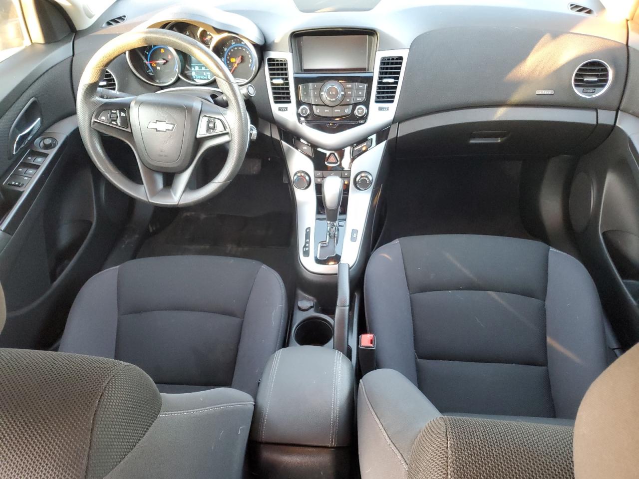 2015 Chevrolet Cruze - Image 8