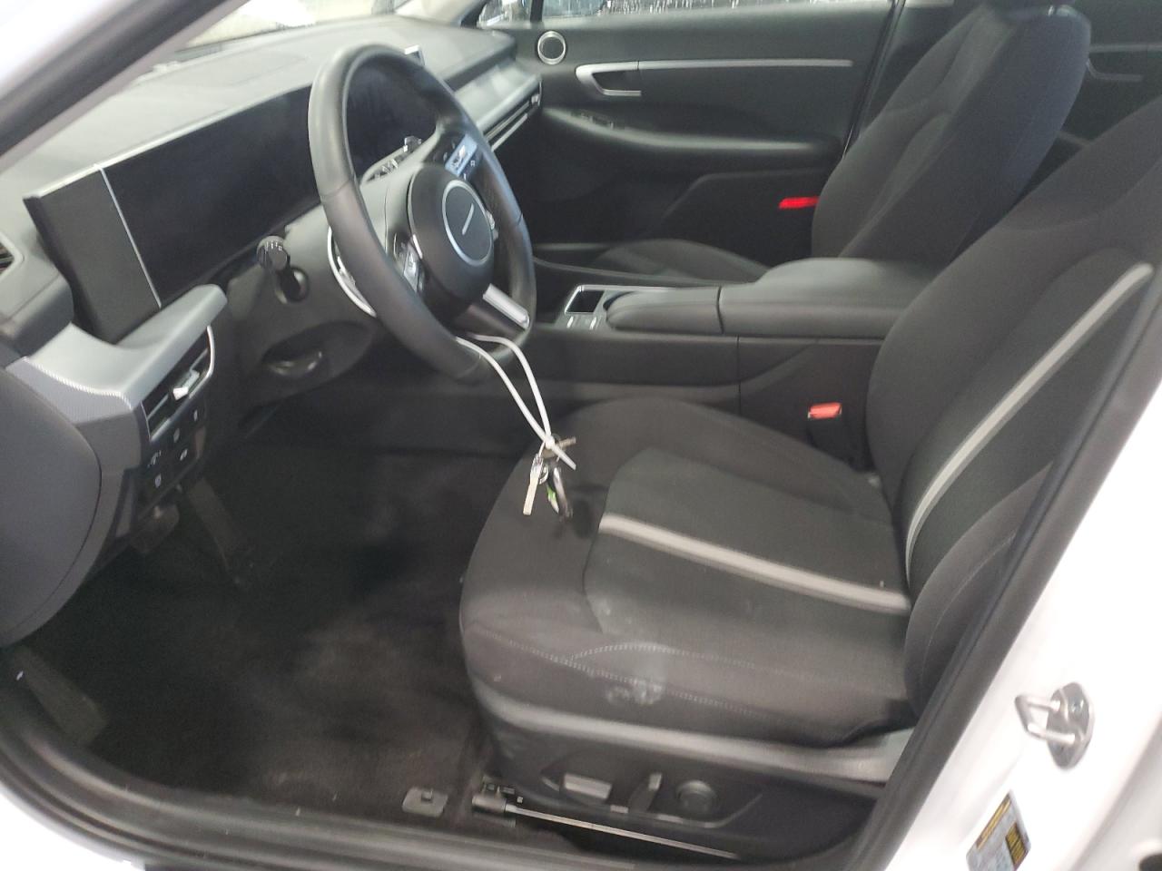 2024 Hyundai Sonata - Image 7