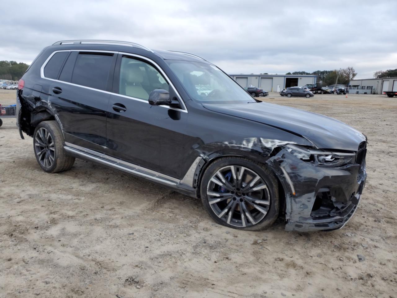 2019 BMW X7 - Image 4