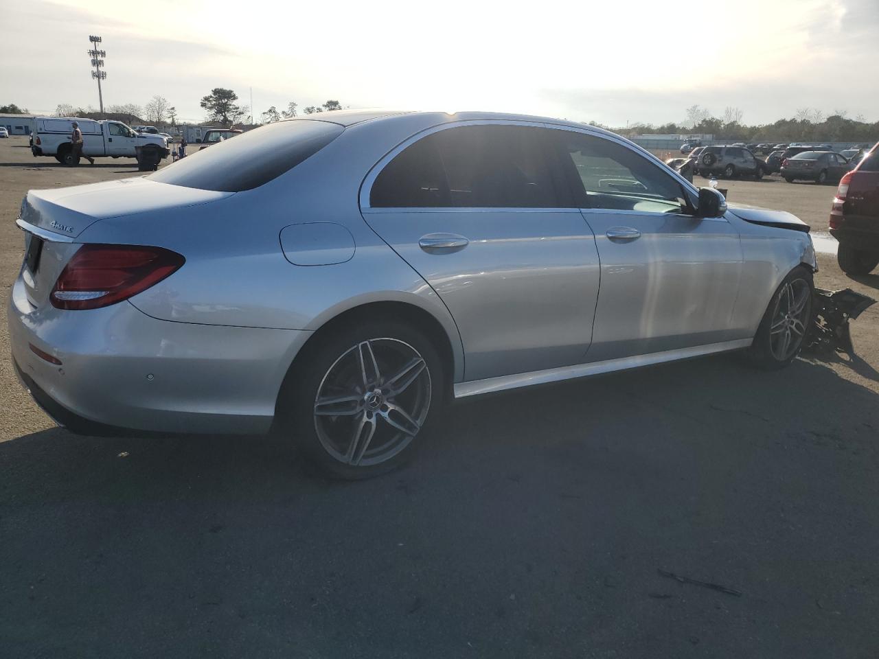 VIN WDDZF4KBXKA641946 2019 MERCEDES-BENZ E-CLASS no.3