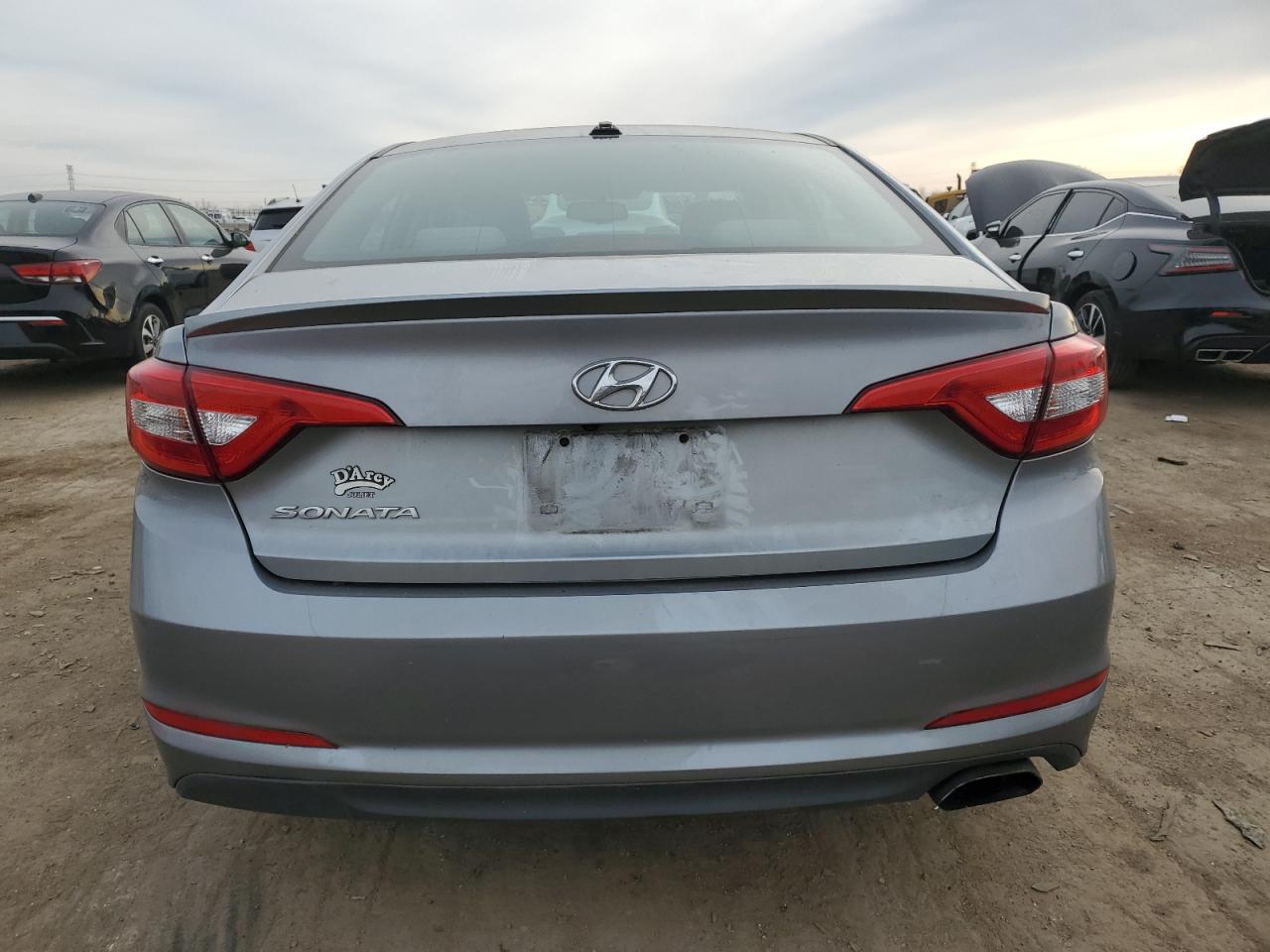 2016 Hyundai Sonata - Image 6