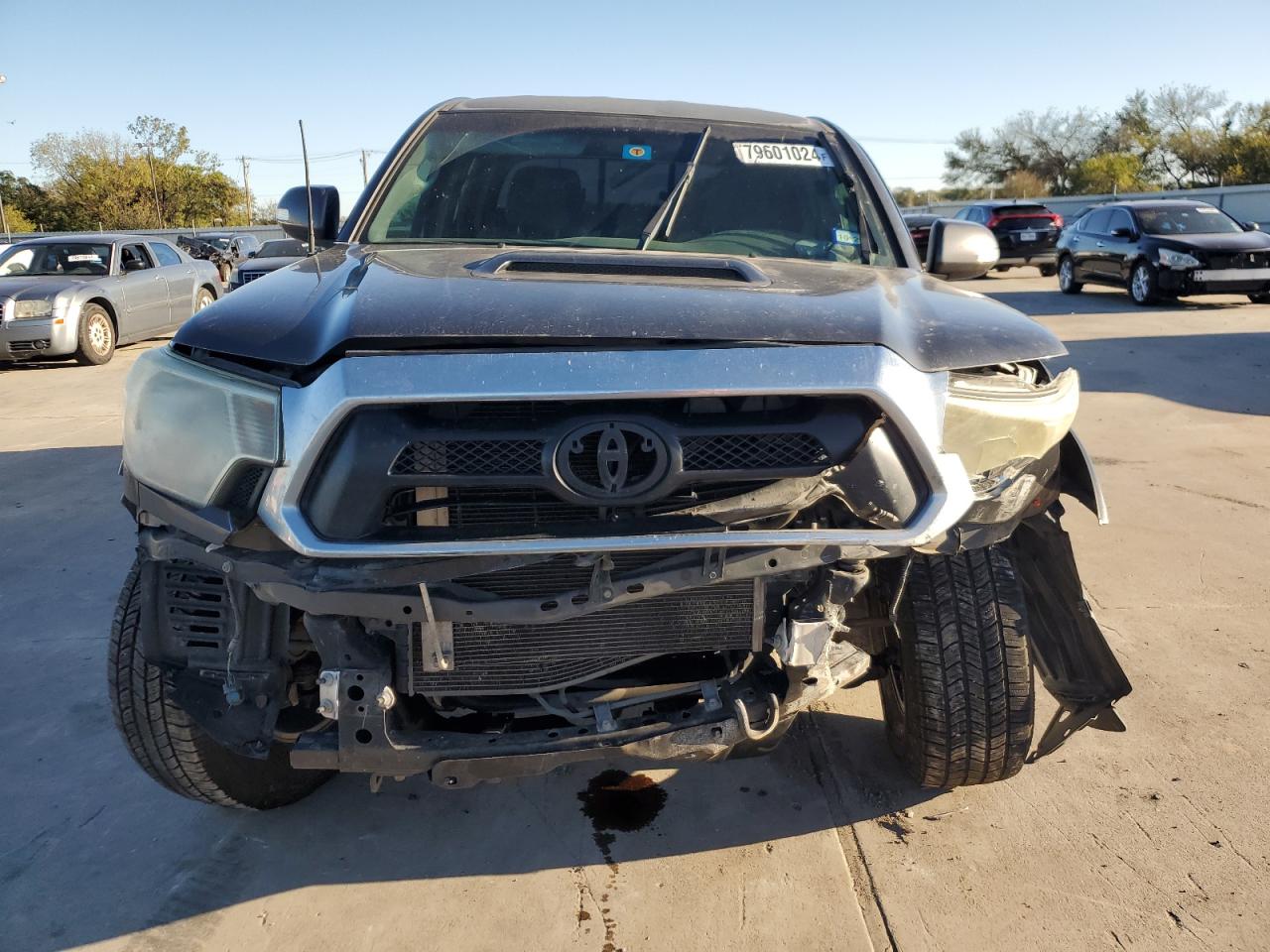 2014 Toyota Tacoma - Image 5