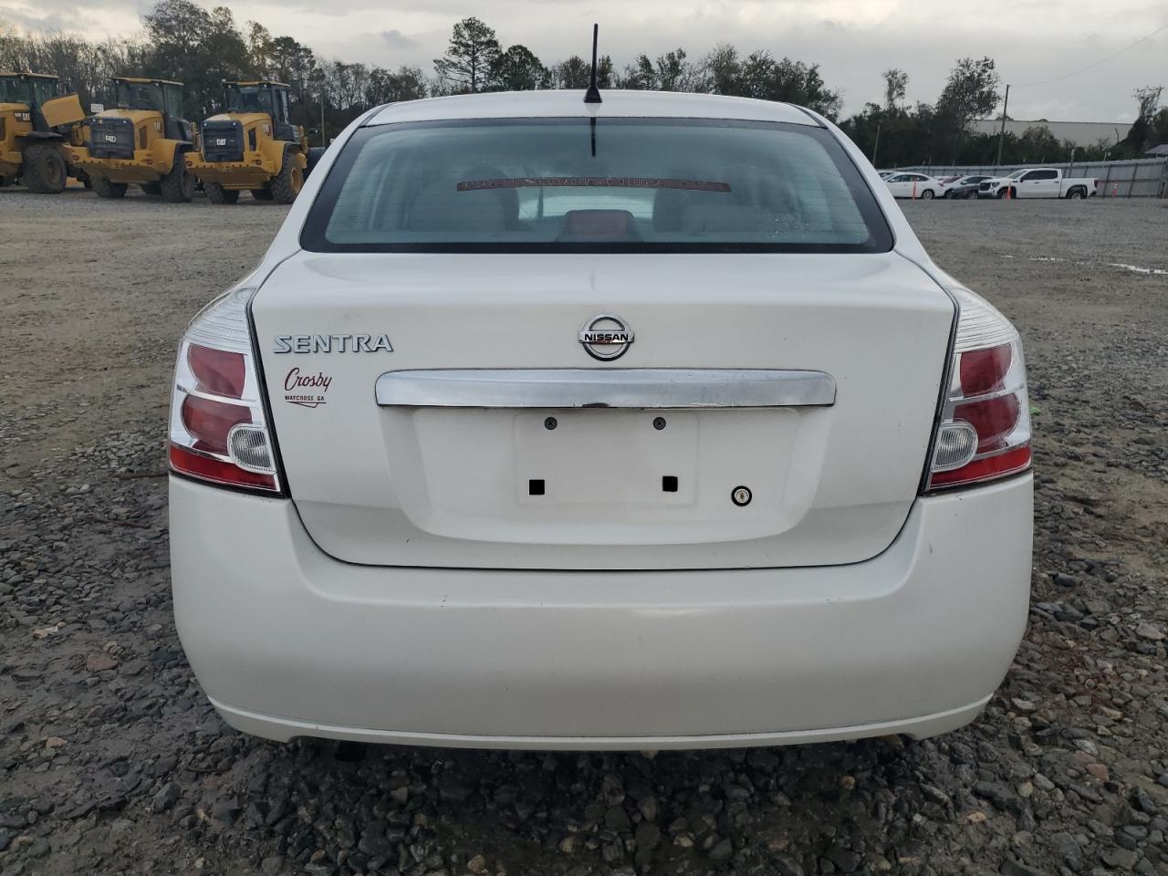 2010 Nissan Sentra - Image 6