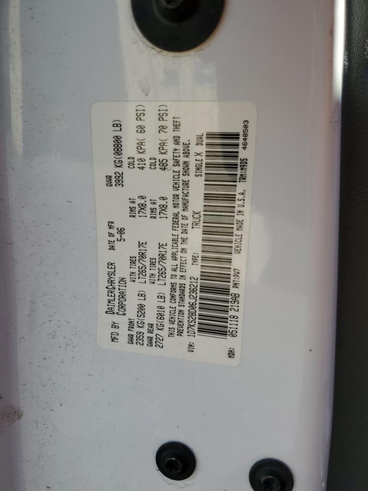 2006 Dodge RAM - Image 12