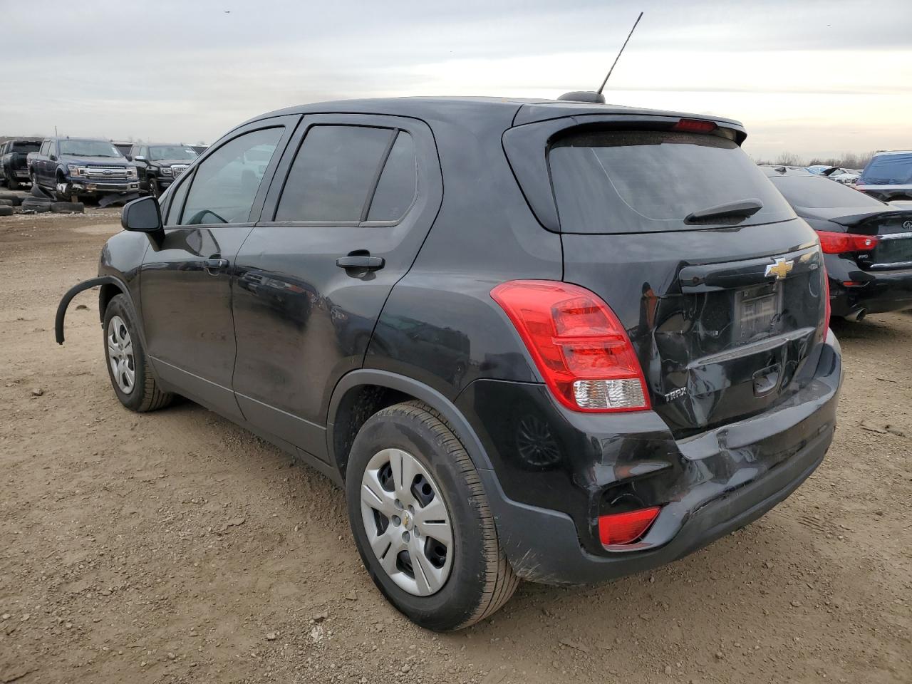 2018 Chevrolet Trax - Image 2