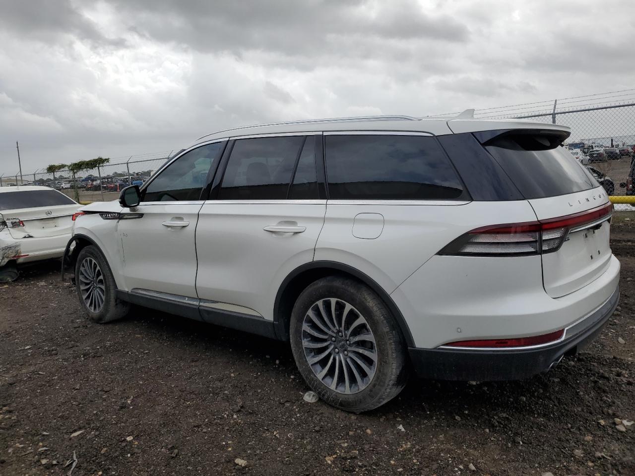 VIN 5LM5J7WC8NGL14516 2022 LINCOLN AVIATOR no.2