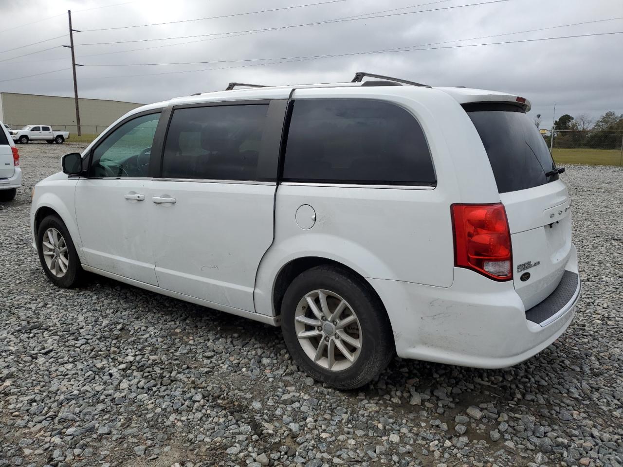 2019 Dodge Caravan - Image 2