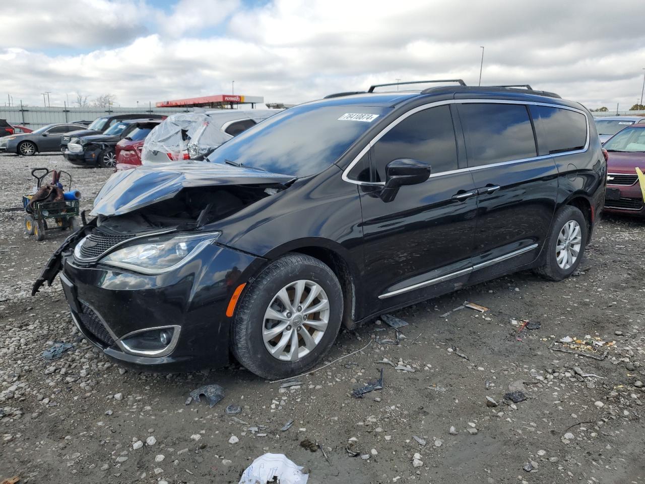 Cahokia Heights, IL에서 판매 중인 2017 Chrysler Pacifica Touring L - Front End