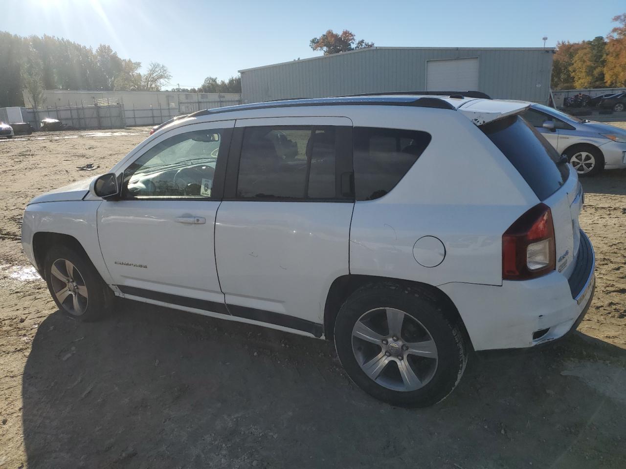 2017 Jeep Compass Latitude VIN: 1C4NJDEB2HD176024 Lot: 79014814