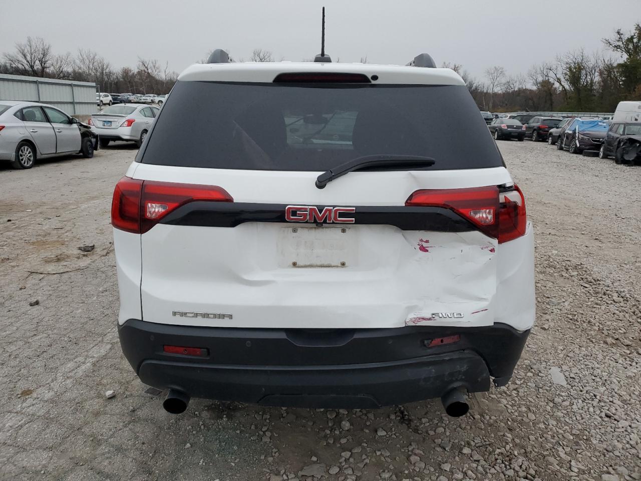 2019 GMC Acadia - Image 6