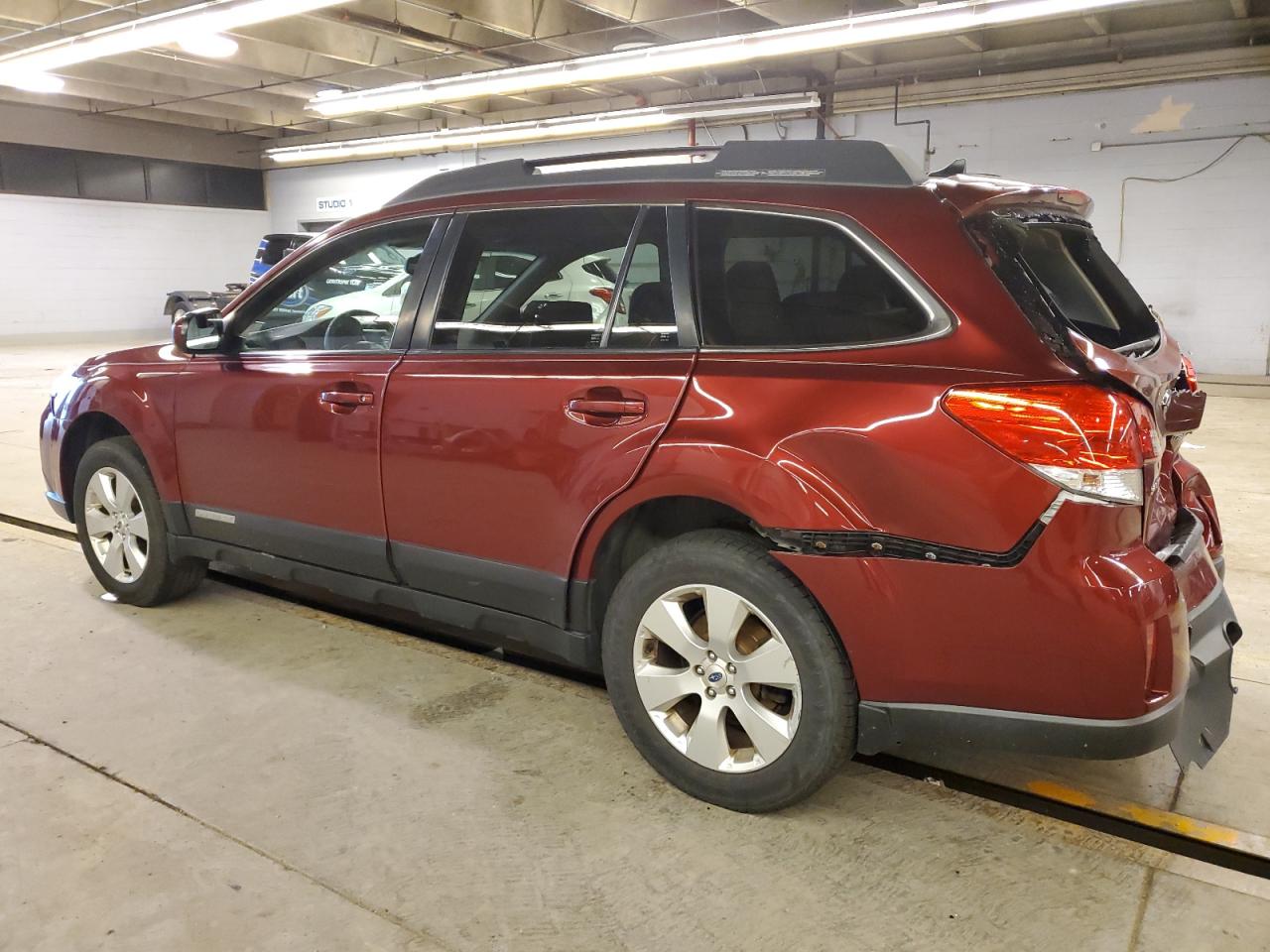 2012 Subaru Outback - Image 2