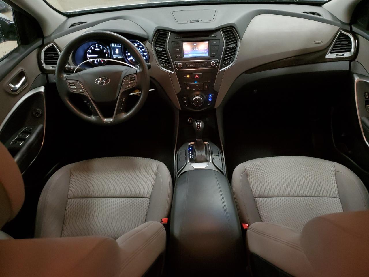 2018 Hyundai Santa Fe - Image 8